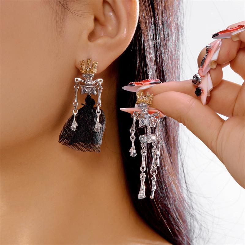 

Cyberpunk Skull Crown Earrings Halloween Spider Jewelry For Women Crown Skull
