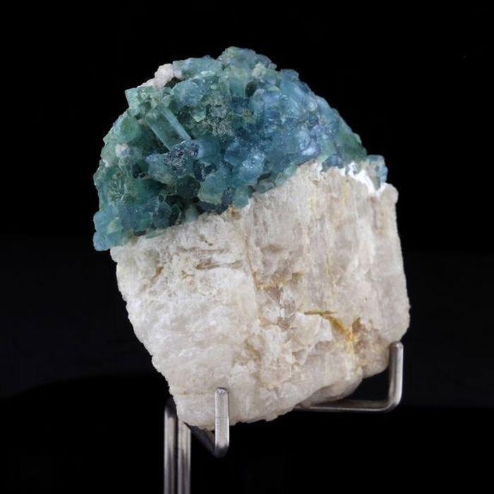 Pierres et Minéraux. Tourmaline Indicolite. 200.5 ct. Dara-e-Pech, Kunar, Afghanistan.