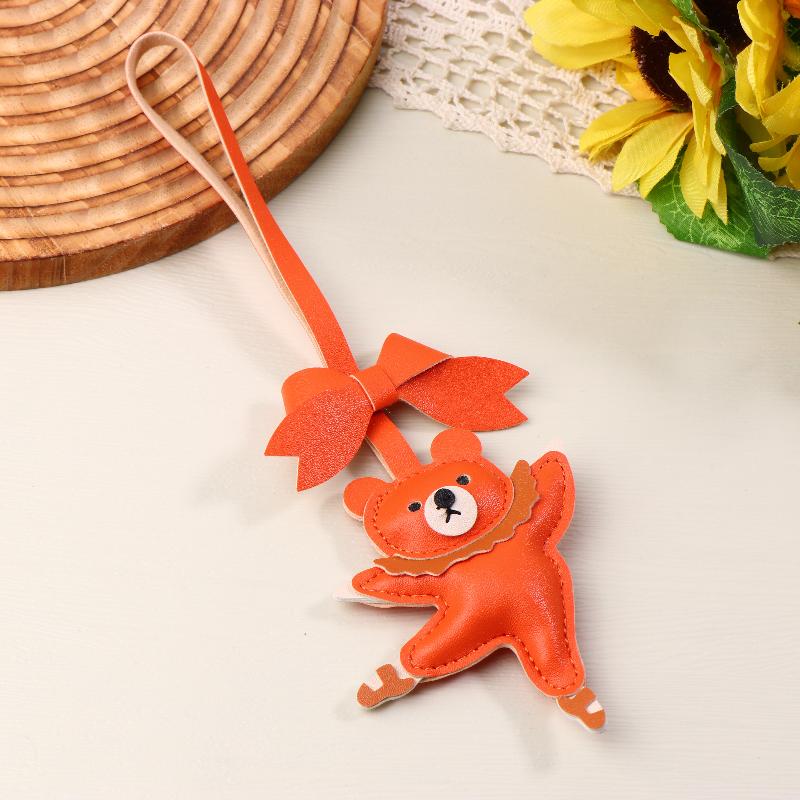 

Cute Cartoon Pu Leather Dancing Bear Keychain Little Bear Keyring Pendant Bag Charm Decoration For Girl Gifts помаранчевий