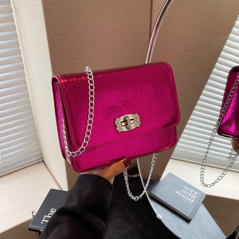 Silver Bag Women's 2025 New Summer Versatile Oil Wax Surface Chain Shoulder Messenger Bag, Popular Small Square Bag This Year