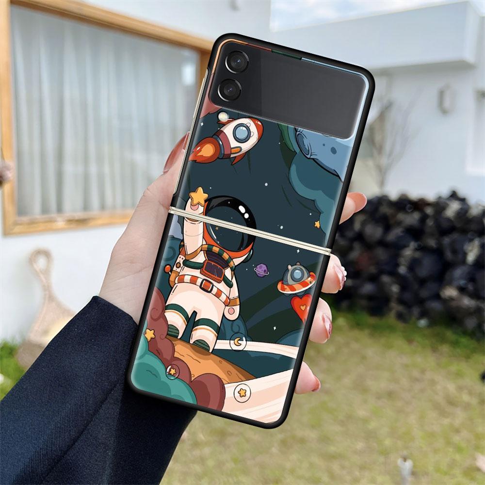 Luksusowe etui do Samsung Galaxy Z Flip 4 3 5G czarne etui na telefony PC twarde modne etui tylne ZFlip Funda Cartoon Cool Astronaut Sac