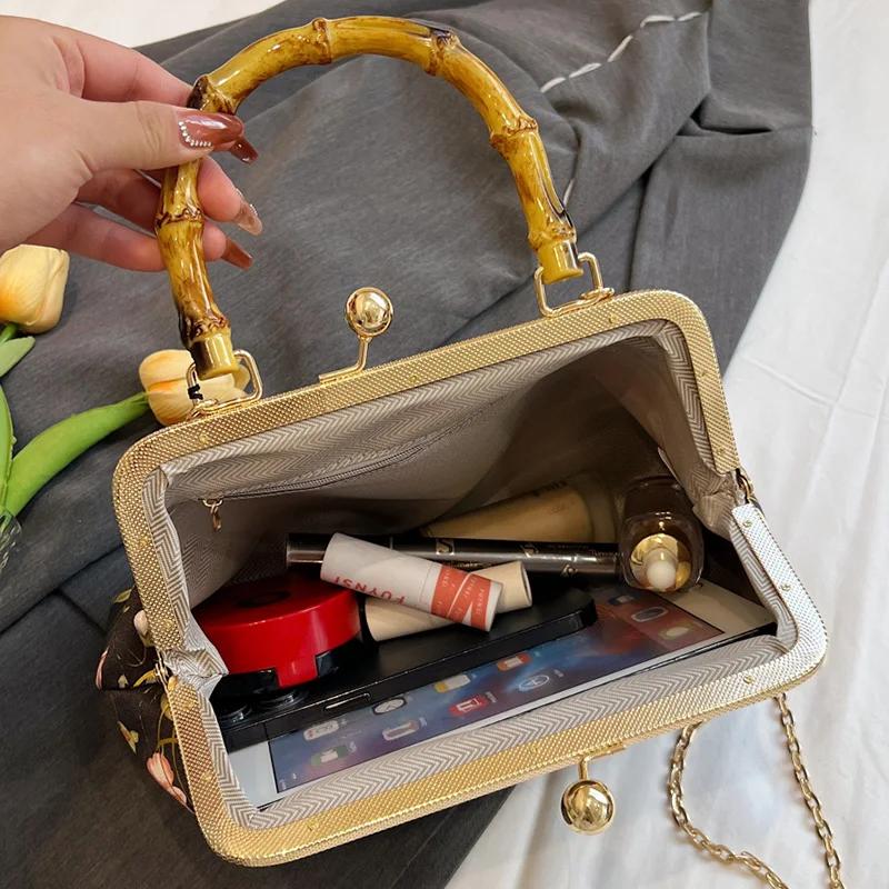 Chain Shoulder Bag for Women Prom Clutch Lock Shell Clip