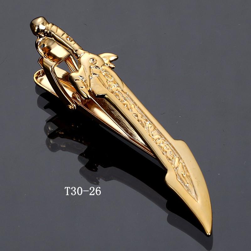 Herren Krawattennadel Kollektion: Goldene Brille, Schlüssel, Anker, Blätter, Schnurrbart, AK, Saxophon, Angelhaken, Pfeife, Kugel, Kragenclips