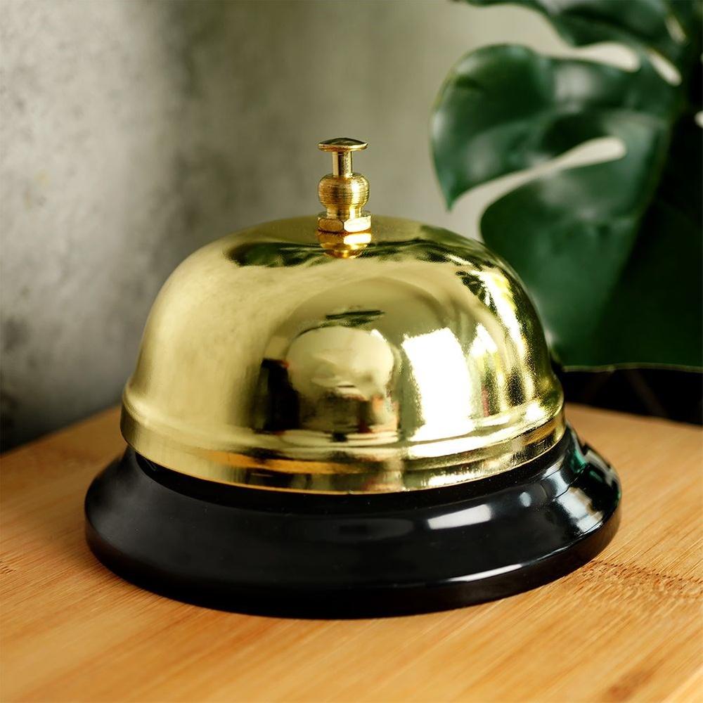 Gold table bell 8.5x6 cm