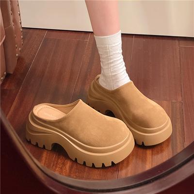 Autunno 2025 nuove scarpe casual da donna con plateau stile britannico testa di borsa a un pedale muffin mezze pantofole