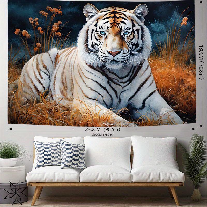 Elegante Tigre Bianco in Prateria Dorata Arazzo da Parete per Decorazione del Soggiorno, con un Ritratto Incredibilmente Dettagliato