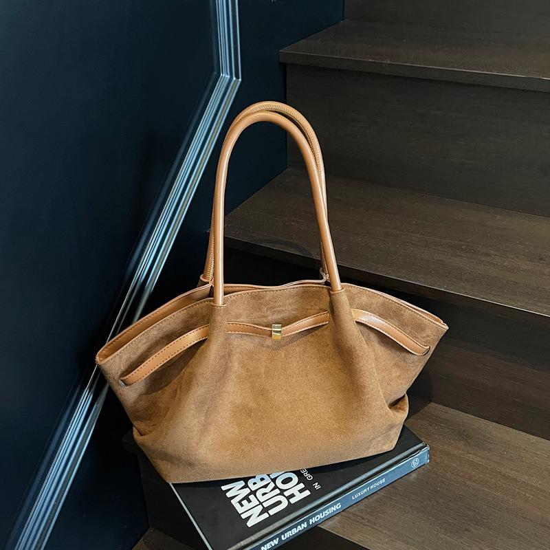 Niche frosted fleece tote bag women's new large-capacity underarm dumpling bag commuter shoulder bag