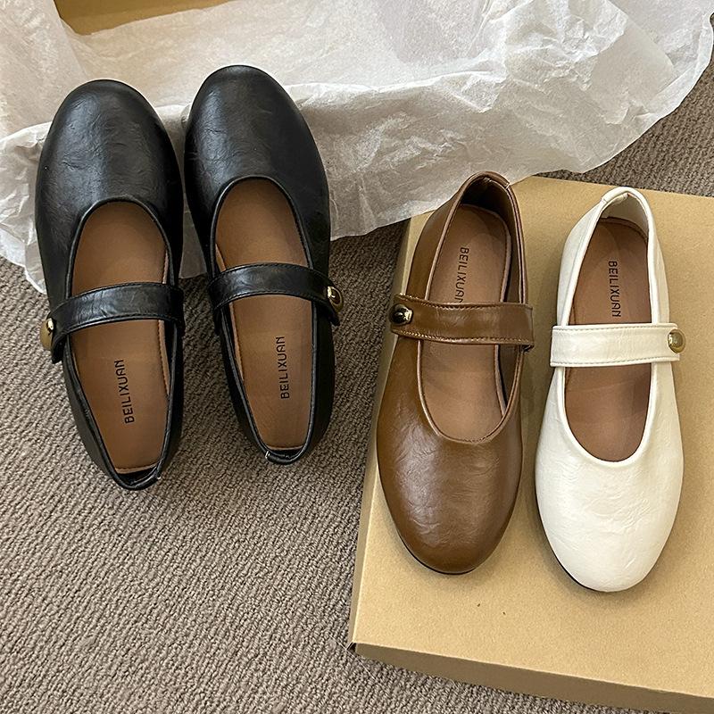 

Retro round head Mary Jane with flat-soled single shoes women s shoes spring and summer new soft-soled Doudou small leather shoes 35 чорний