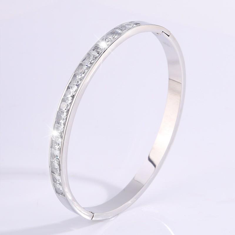 Starry Sky Silver Titanium Steel Bracelet for Women - High-End, Versatile, Full Diamond, Non-Fading Fashion Accessory