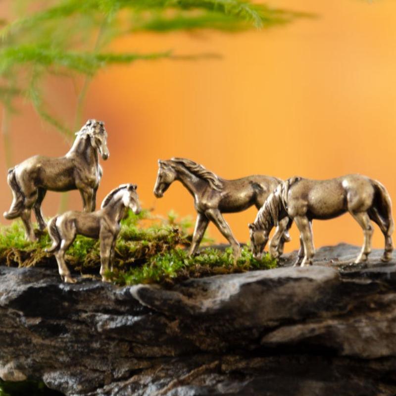 Brass Solid Long Tail Horse Figurine Micro Landscape Decor Feng Shui Ornament Copper Zodiac Animal Home Desktop Decoration Craft