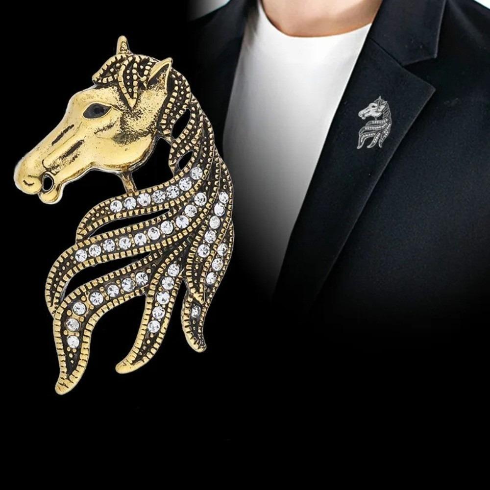 Luxury Retro Animal Brooch Crystal New Year Lapel Pin Exquisite Vintage Horse Brooch Formal Events