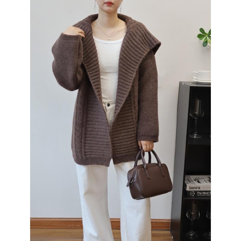 

Осень и зима новый свитер с большим лацканом куртка свободный ленивый стиль высокое чувство твист вязаный кардиган женский one size fits all темно-коричневого