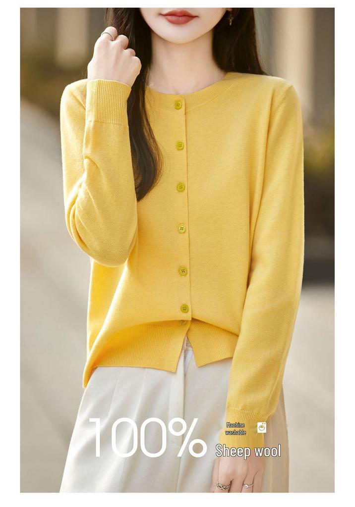 Chic Women's 100% Wool Cardigan: Round Neck, Button-Up, Slimming, Versatile for Autumn/Winter 2026