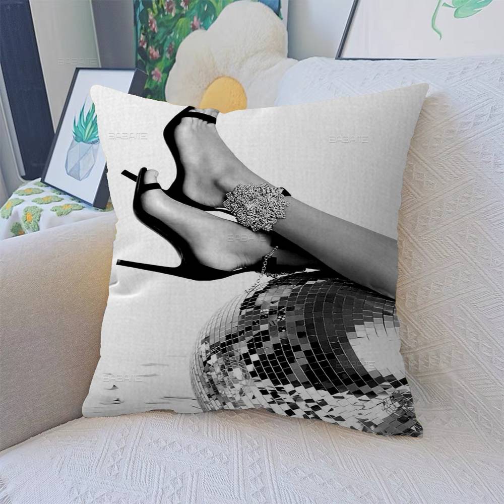 Black and White Sexy Girl Pillow Cover for Bedroom Room and Living Room Sofa Decorative Cushion Cover