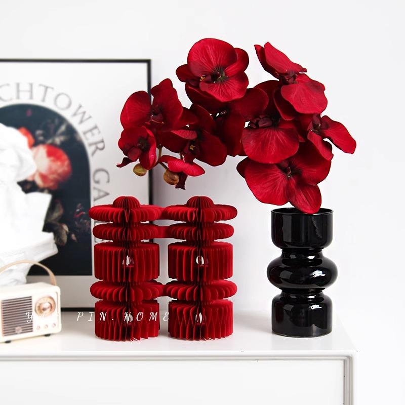 Chinese Style Double Happiness Wedding Vase with Red Phalaenopsis Artificial Flowers for Living Room or Bedroom Décor