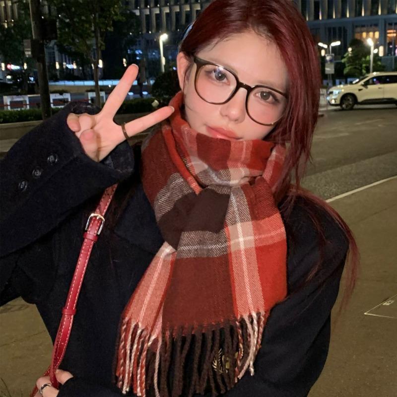 Autumn and winter Christmas scarf atmosphere imitation cashmere women's high-end sense plaid red new winter warm scarf