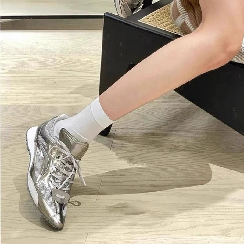 Fashion 2025 New Spring Mesh Thick Bottom Hundred with Fashion Pointy Head Show Feet Small Leisure Sports Agan Shoes