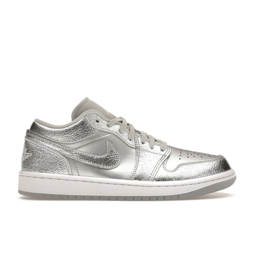 Air Jordan 1 Low SE Metallic Silver Women Sneakers Photon-Dust Wolf-Grey FN5030-001