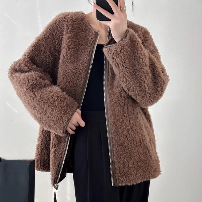Sheep Wool Winter New Lamb Fur Fur Integrated Fur Coat Women's Medium and Long