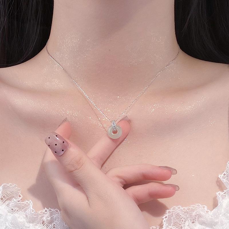 Neue Halskette mit Sicherheitsverschluss aus Hotan-Jade im chinesischen Stil, Damen-Nationalstil, Nischendesign, hochwertige Halskette