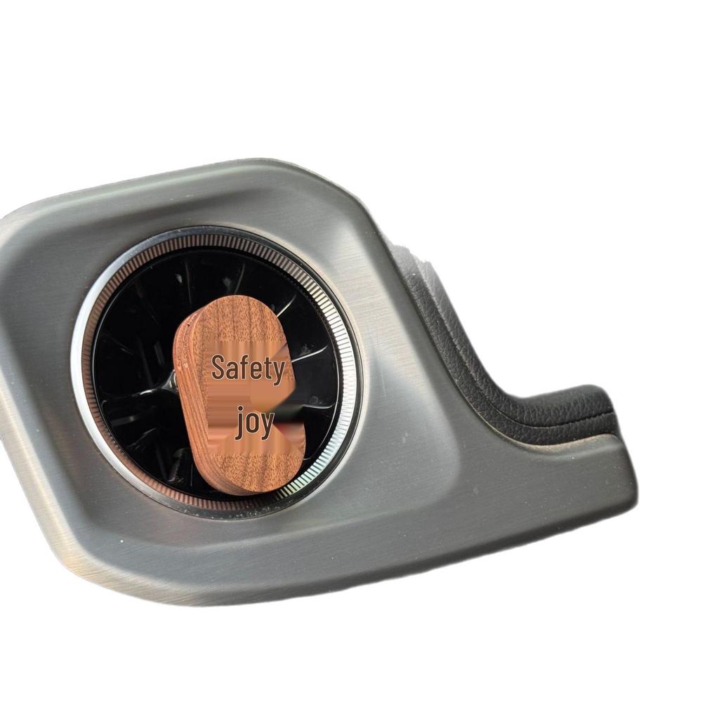 North American Black Walnut Car Air Vent Diffuser - Detachable Solid Wood Vaporizer