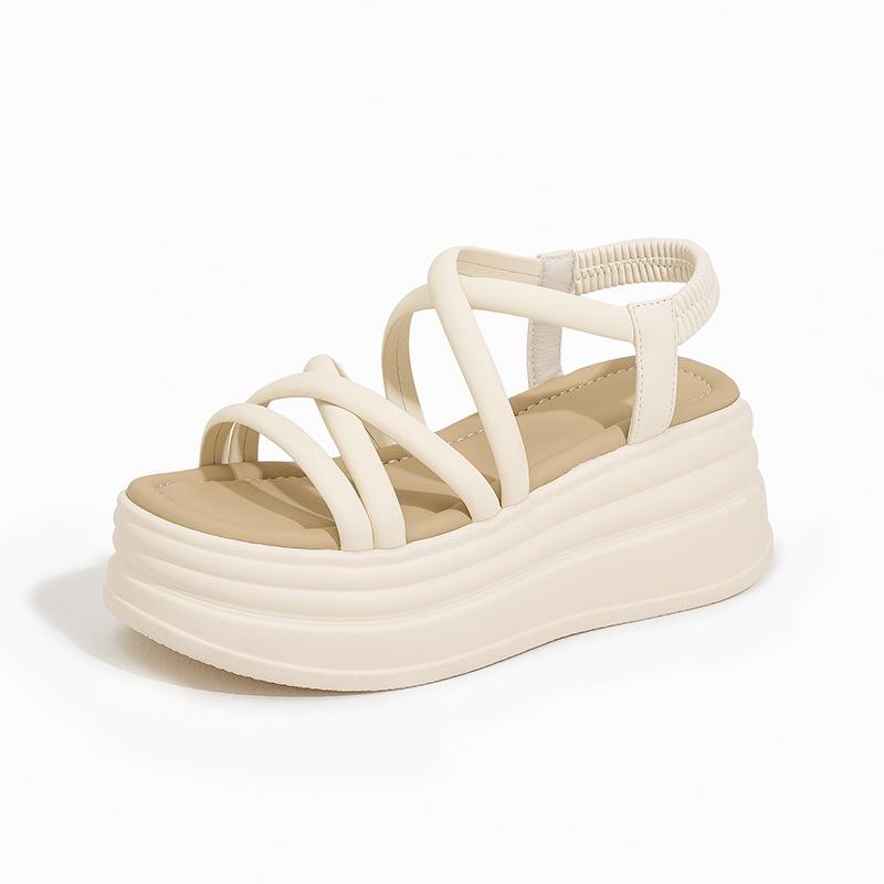 

Sandals women s fashion versatile 2025 summer new models are not tired to wear outside, muffin platform women s shoes non-slip Roman beach shoes 39 бежевый