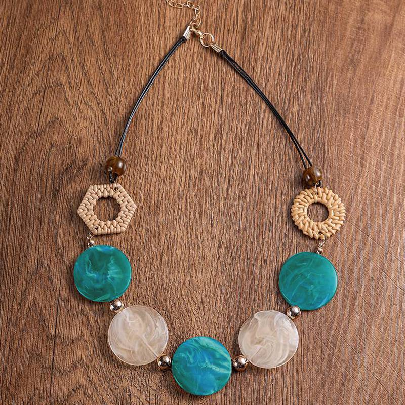 Boho-Halskette mit geometrischem Anhänger im Vintage-Stil aus Acryl, handgefertigt, für Damen – 1 Stück, Modeschmuck, ideal für Weihnachten