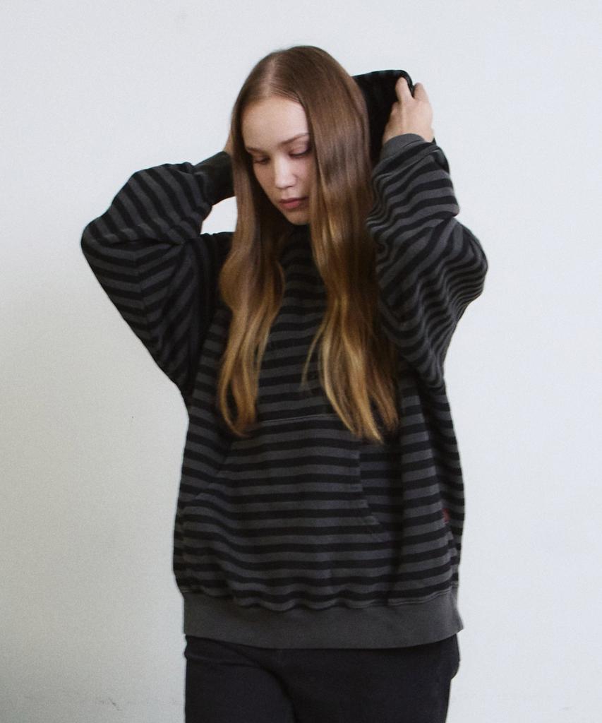 PIGMENT Dyed Stripe Line Hoodie (Charcoal)