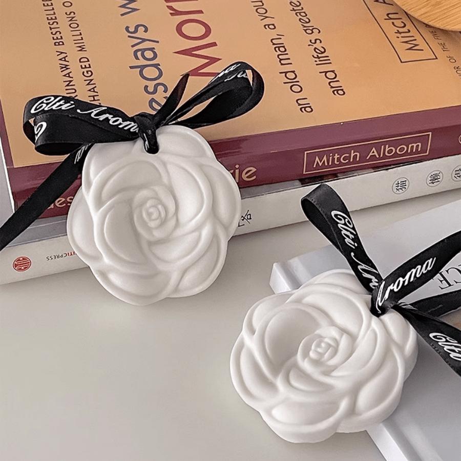 1pc Wardrobe Aromatherapy Pendant Wardrobe Gypsum Tablets Household Persistent Fragrance Room Girl Odor Removal Car Gardenia Han