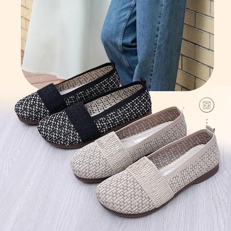 Summer new old Beijing soft sole non-slip breathable mother shoes casual lazy flying weaving flat bottom one pedal Doudou shoes