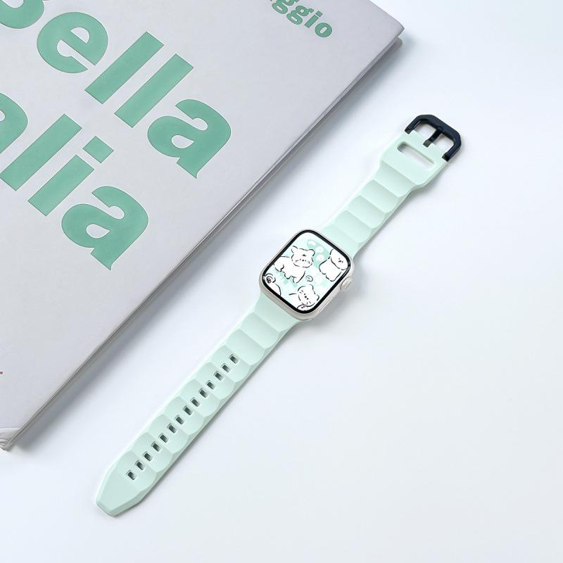 Apple Watch Series 10 Light Mint Silicone Band