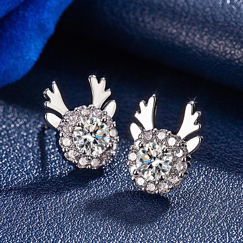 Boucles d'oreilles clous rennes plaqué argent style coréen avec zircon flocon de neige - Bijoux bois de Noël pour femmes