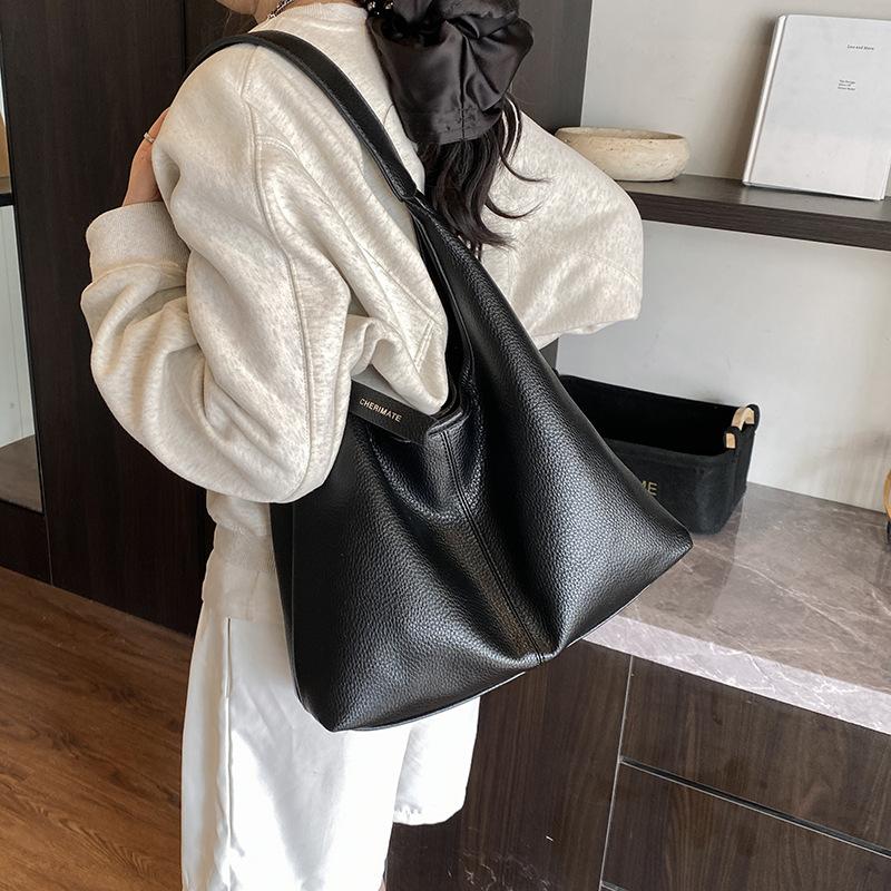 Korean Style Fashion Handbag Large Capacity Solid Color Tote Bag Casual Lychee Pattern Underarm Bag Shoulder Bag