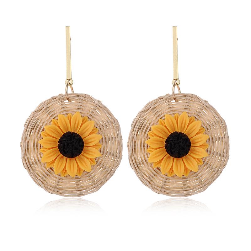 European and American Fashion Flower Woven Stud Earrings