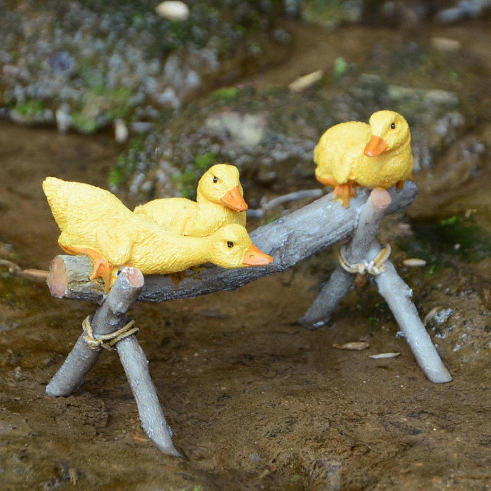 Duck Statue on Branch Resin Sculpture Art Crafts Little Figurine Indoor/Outdoor Decor for