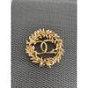 Used Gold Wreath Brooch