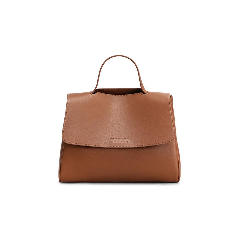 Bags Are Versatile for Women. They Are Popular This Summer. Shoulder Messenger Bags Are Large-capacity Leather Work Handbags.