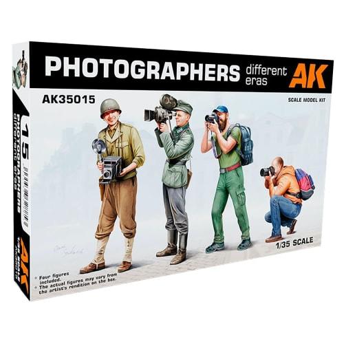 

AK Interactive 1/35 War Cameraman Set Plastic Model Kit AK35015