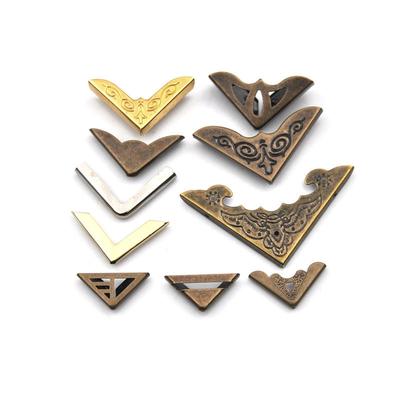 12 Pezzi Angoli Metallici per Libri Protezioni Scrapbooking Album Cartella File
