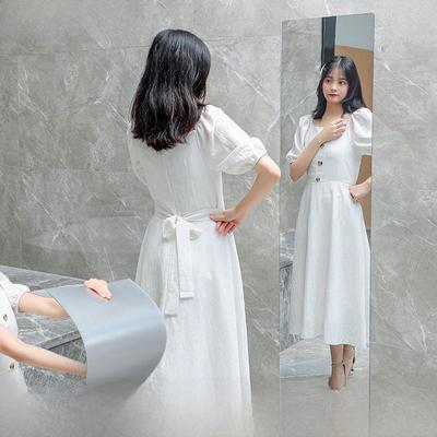 Elastyczne samoprzylepne akrylowe naklejki lustrzane: Niezniszczalne lustra ścienne na całą powierzchnię do sypialni i akademika