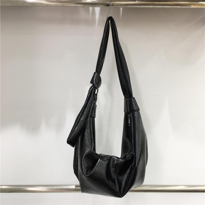 Korean Large-Capacity Retro Soft Leather Pleated Dumpling Shoulder Crossbody Bag - Casual & Versatile