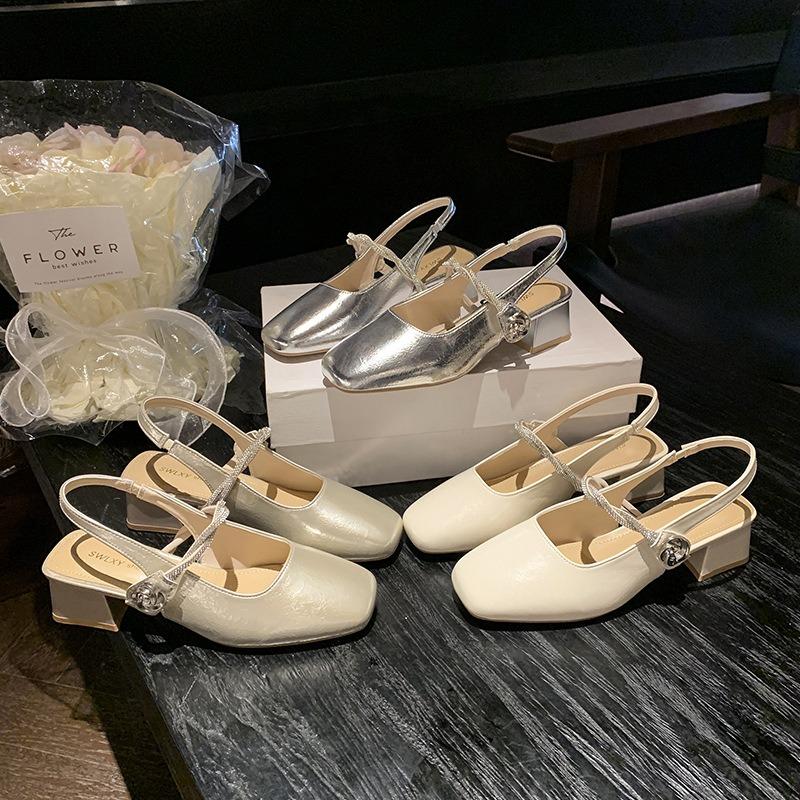 One Word with Square Head Thick Heel Bag Head Sandals Women's New Summer Wear Temperament Cool Slippers