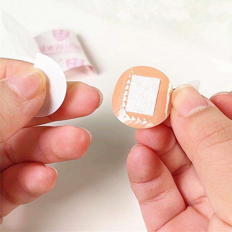 100 Mini Round Waterproof Band-Aids: Invisible, Breathable Wound Plasters for Hemostasis, Acne, and Vaccination Patches.