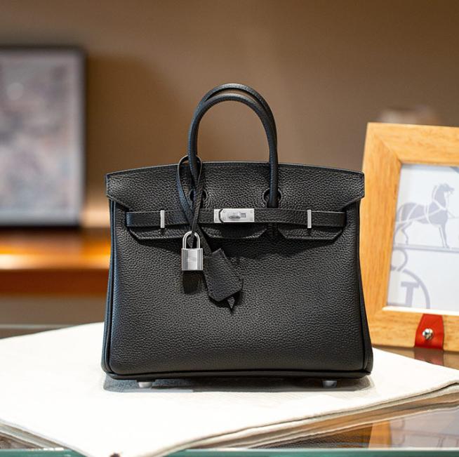 

Leather Chain Tote Bag With Detachable Pouch Classic Real Leather Multi-Compartment Handbag Top Layer Cowhide Lock Clasp Timeless Handheld Bag 25x13x20cm