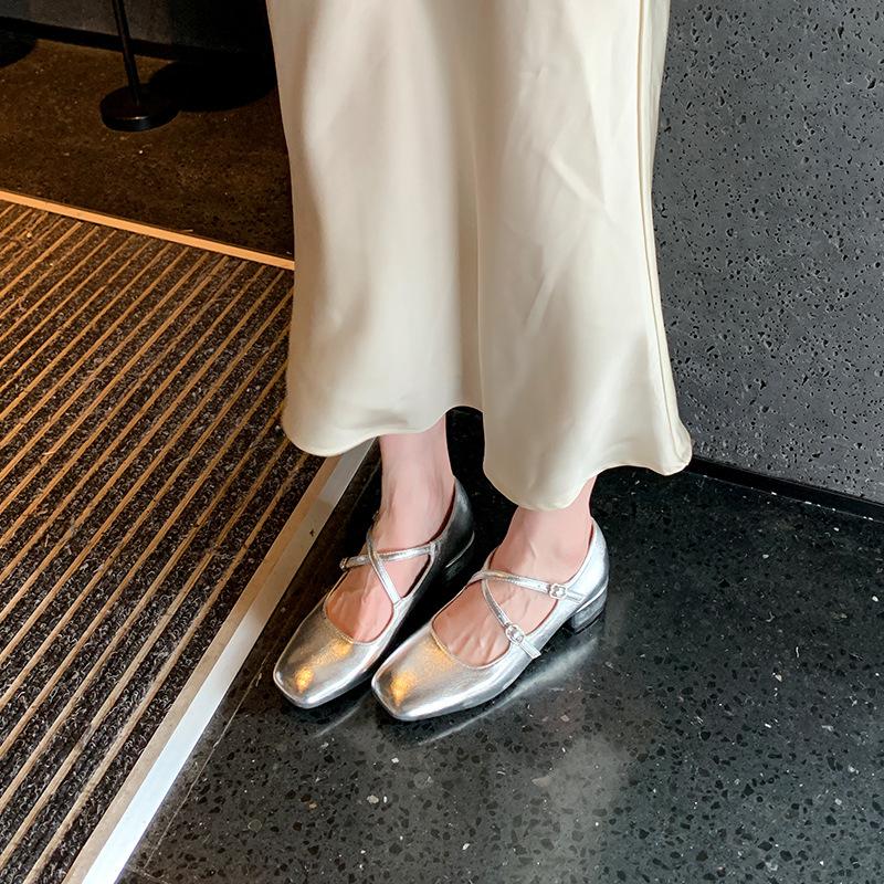 2386-51 höst ny fransk mångsidig fyrkantig tå korsrem fyrkantig klack Mary Jane breddad stor storlek skor damer