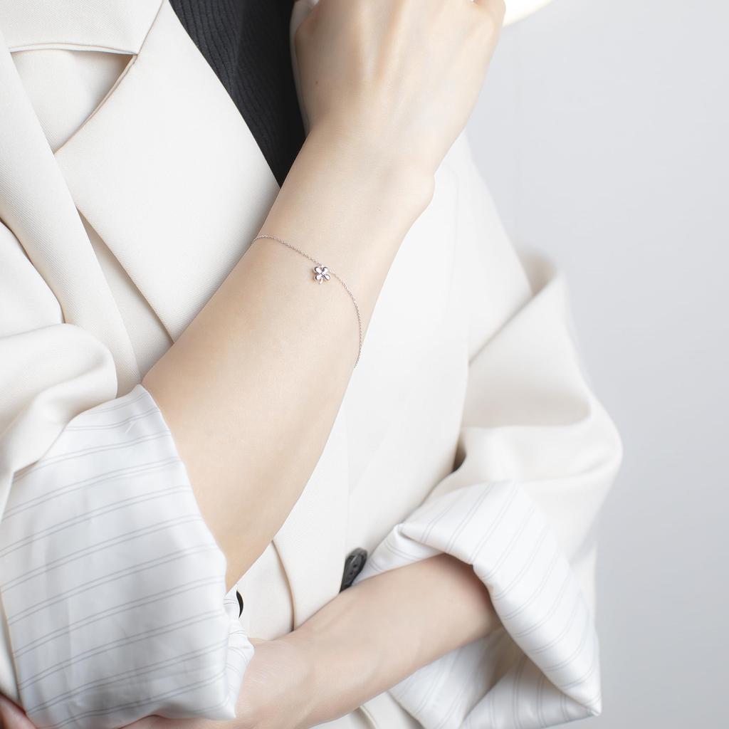 BLOOM Rhodium Cubic Clover [Official] Women's Bracelet, Silver, Plated, Zirconia, Motif, 0774-0464-0019-0000