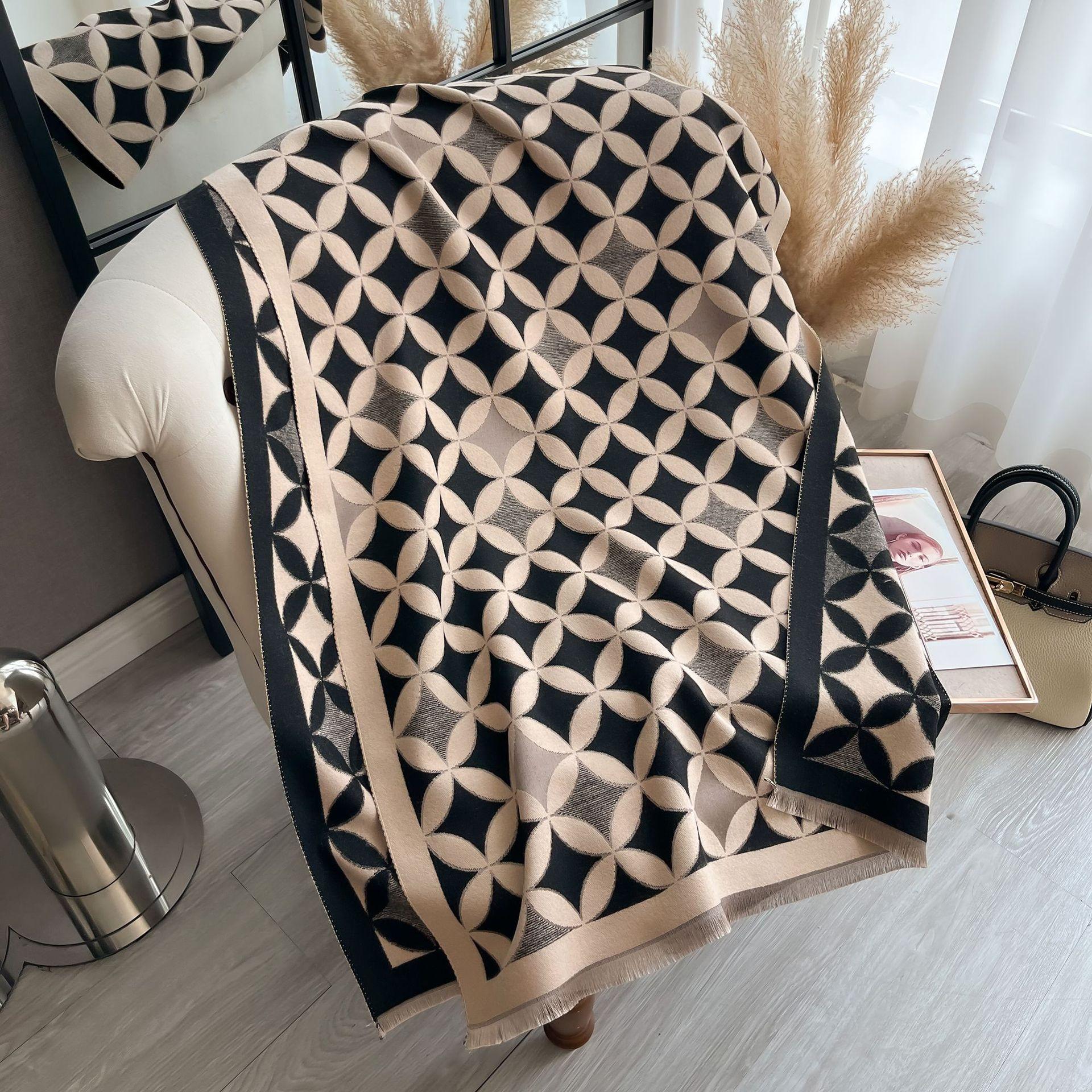 

Женский шарф из имитации кашемира с ромбовидной клеткой, корейский утолщенный теплый платок для помещения с кондиционером, женский шарф 185*65cm чёрный