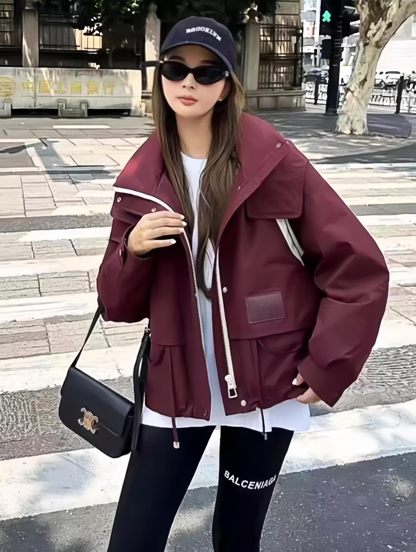 

Пуховик с капюшоном в европейском стиле - Зима 2024, Свободный крой, Высококачественное маленького размера толстое пальто Large вино красного