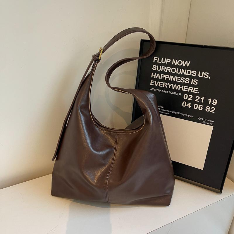 

Сумка женская 2025 новая универсальная на плечо тоут женская большая вместительная модная сумка высокого класса