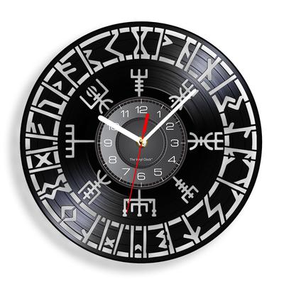 Mitologia nordycka Vegvisir Runes Symbol Płyta winylowa Zegar ścienny do sypialni Wiking Wystrój domu Zegarek Miłośnik sztuki nordyckiej Prezent